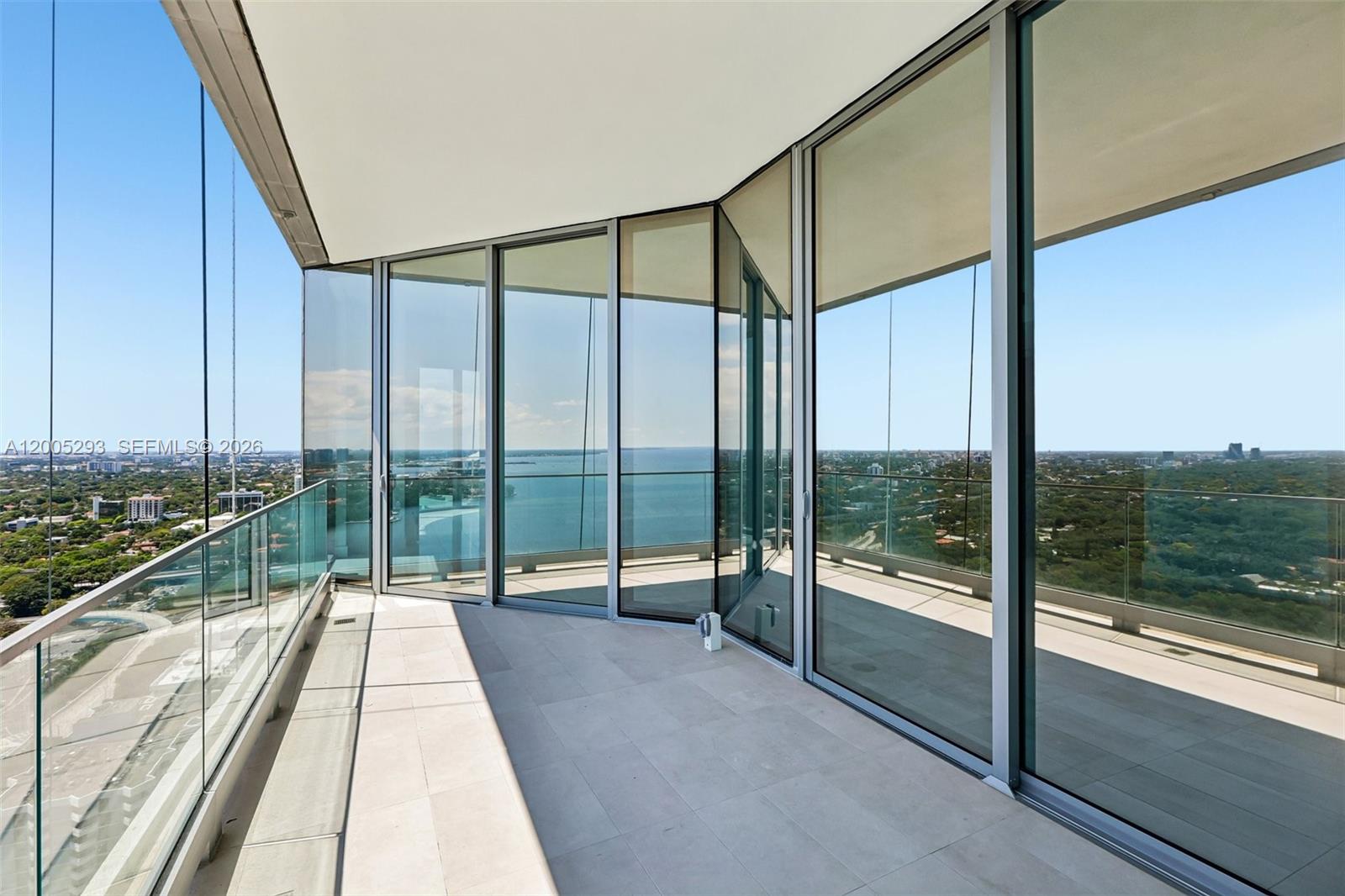 image Una Residence47