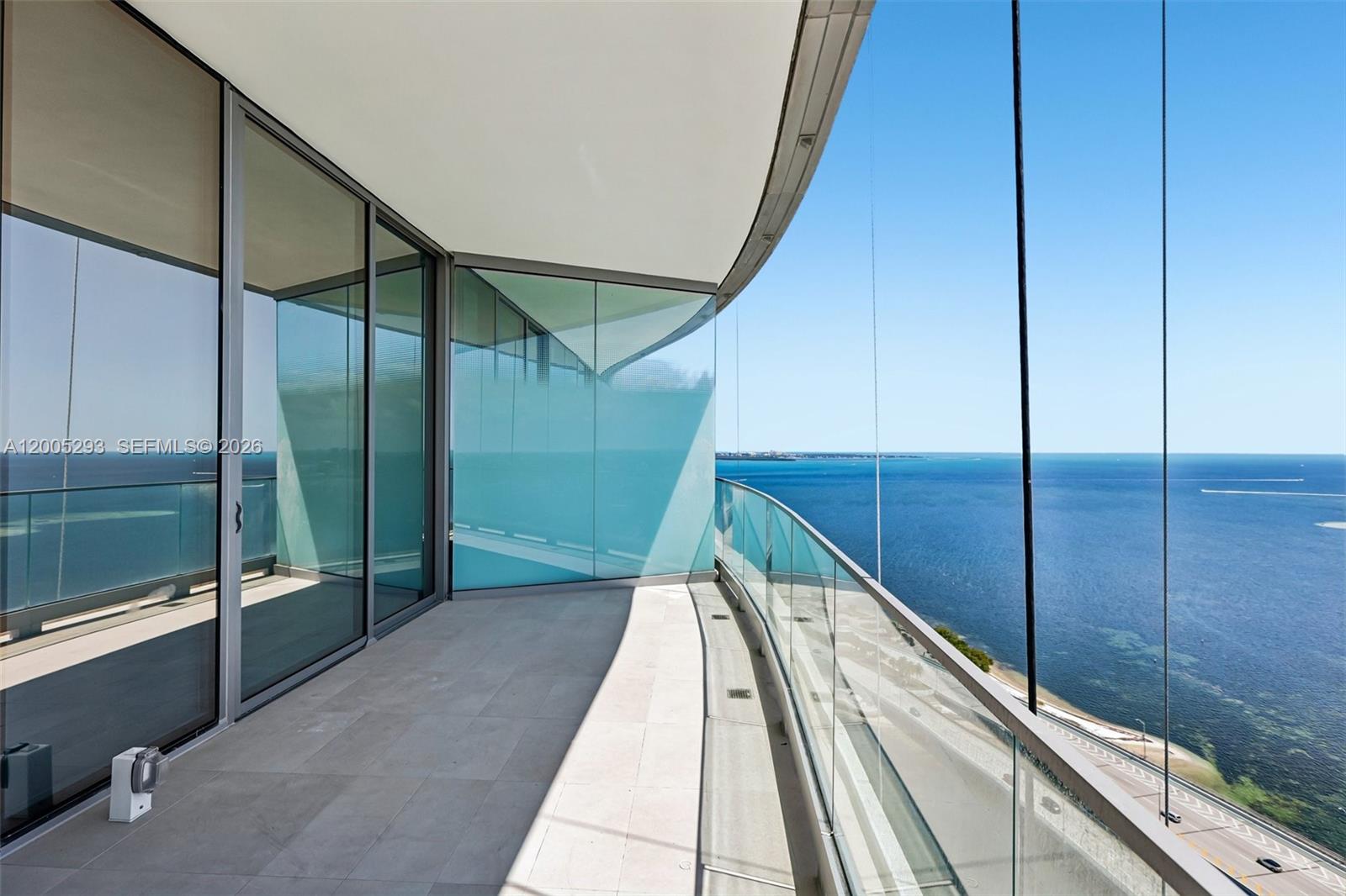 image Una Residence51