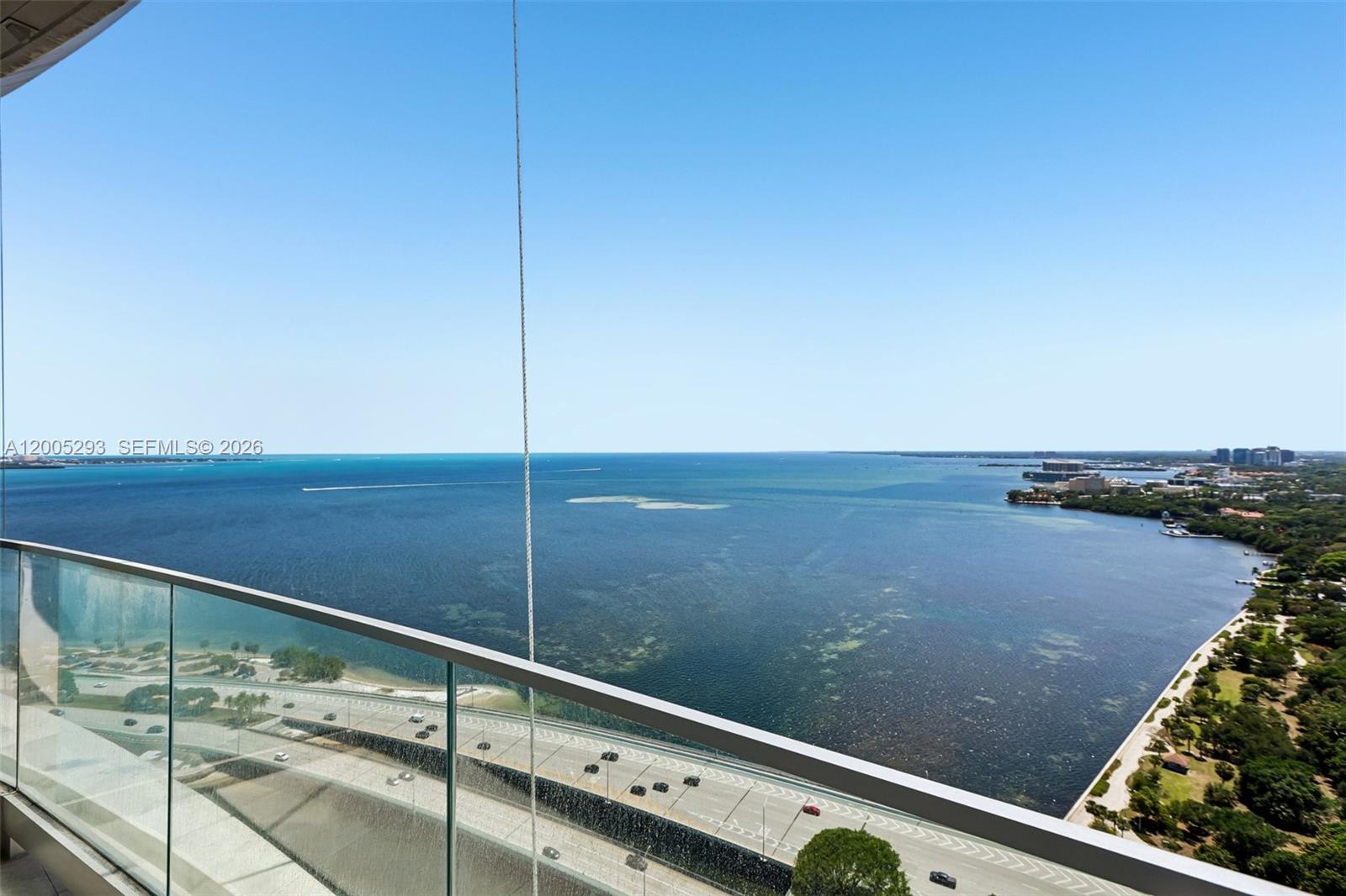 image Una Residence53