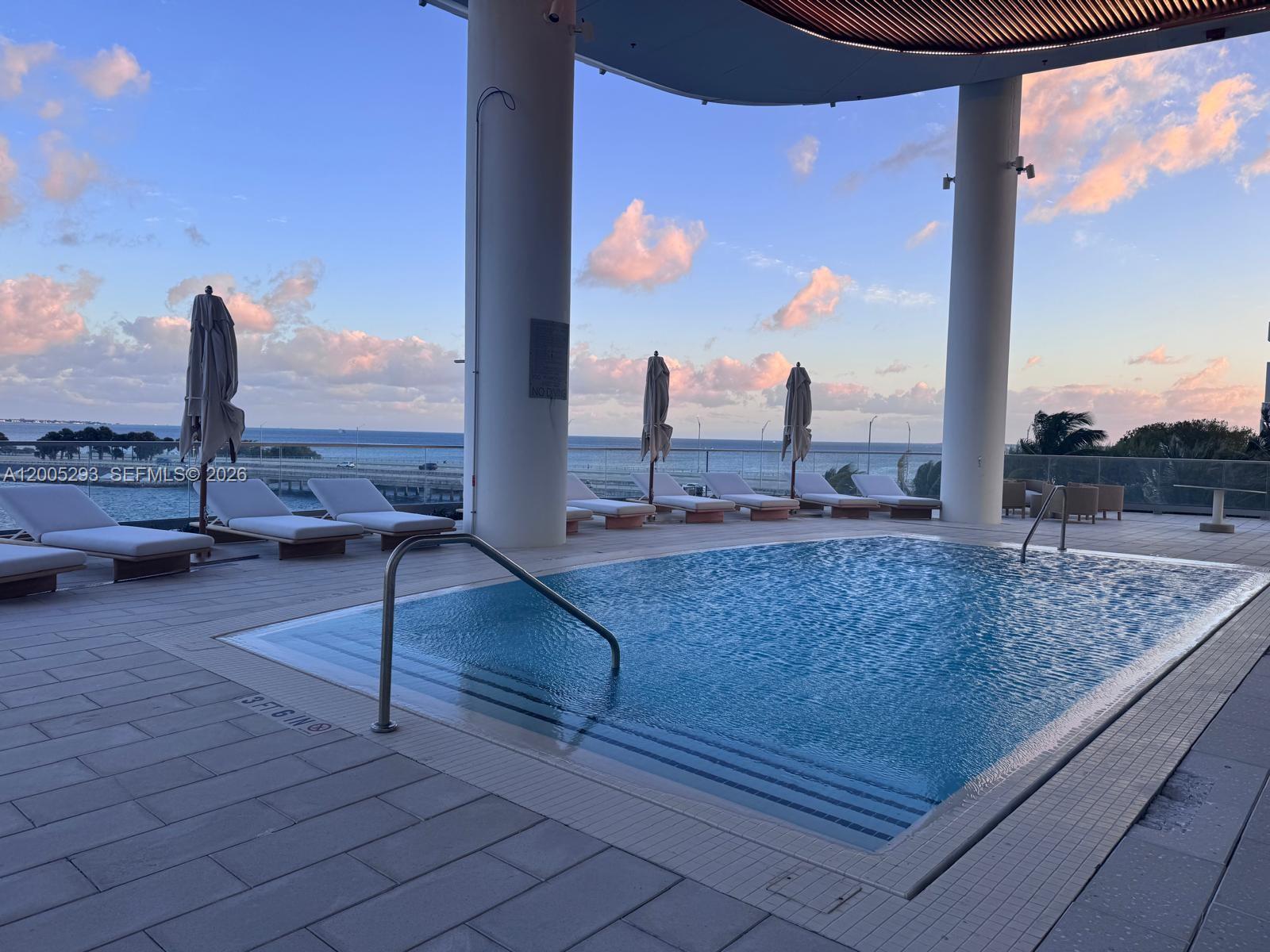 175 se 25th Rd #2803 Miami, FL 33129