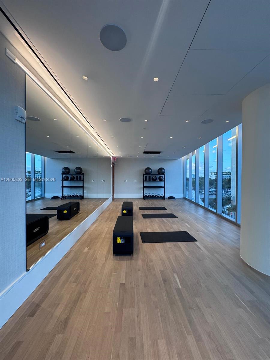 175 se 25th Rd #2803 Miami, FL 33129