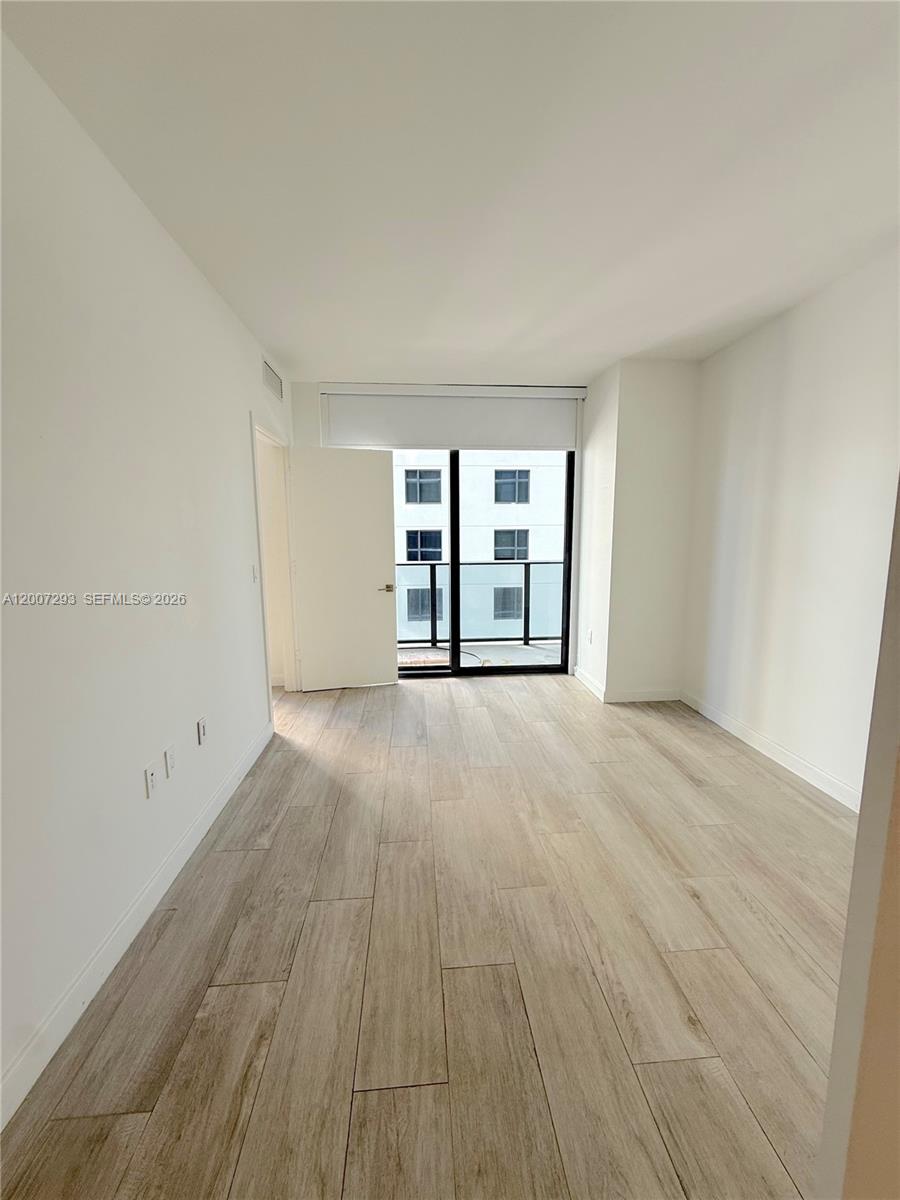 image Brickell Heights West8