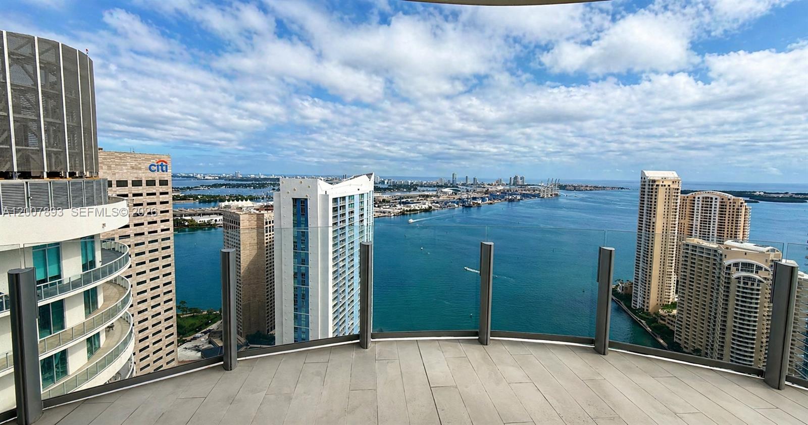 300 Biscayne Blvd Way #4201E Miami, FL 33131