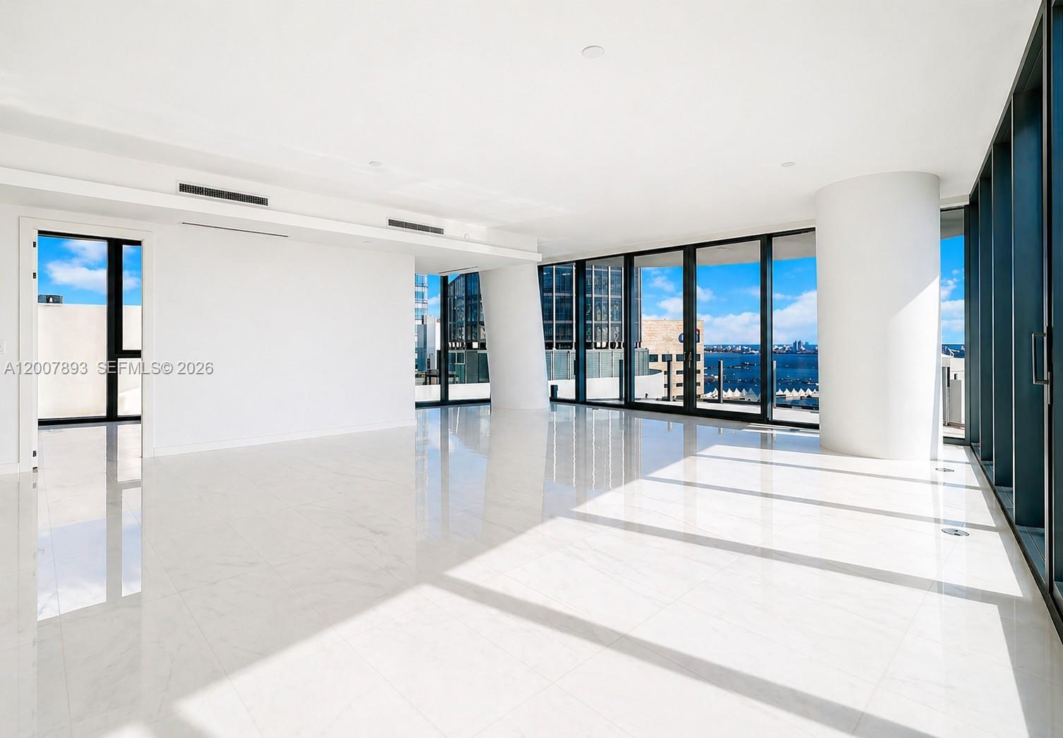 300 Biscayne Blvd Way #4201E Miami, FL 33131