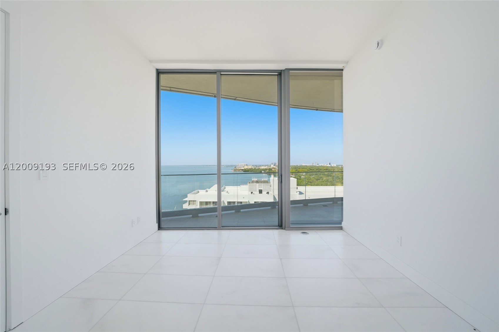 image Una Residences9