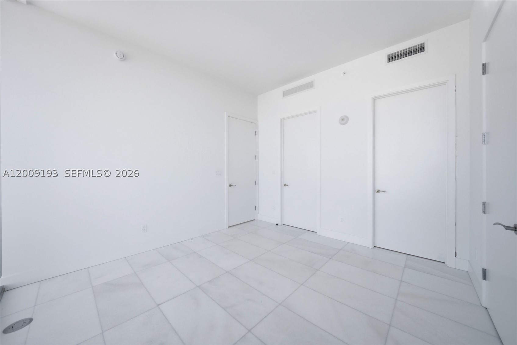 image Una Residences10