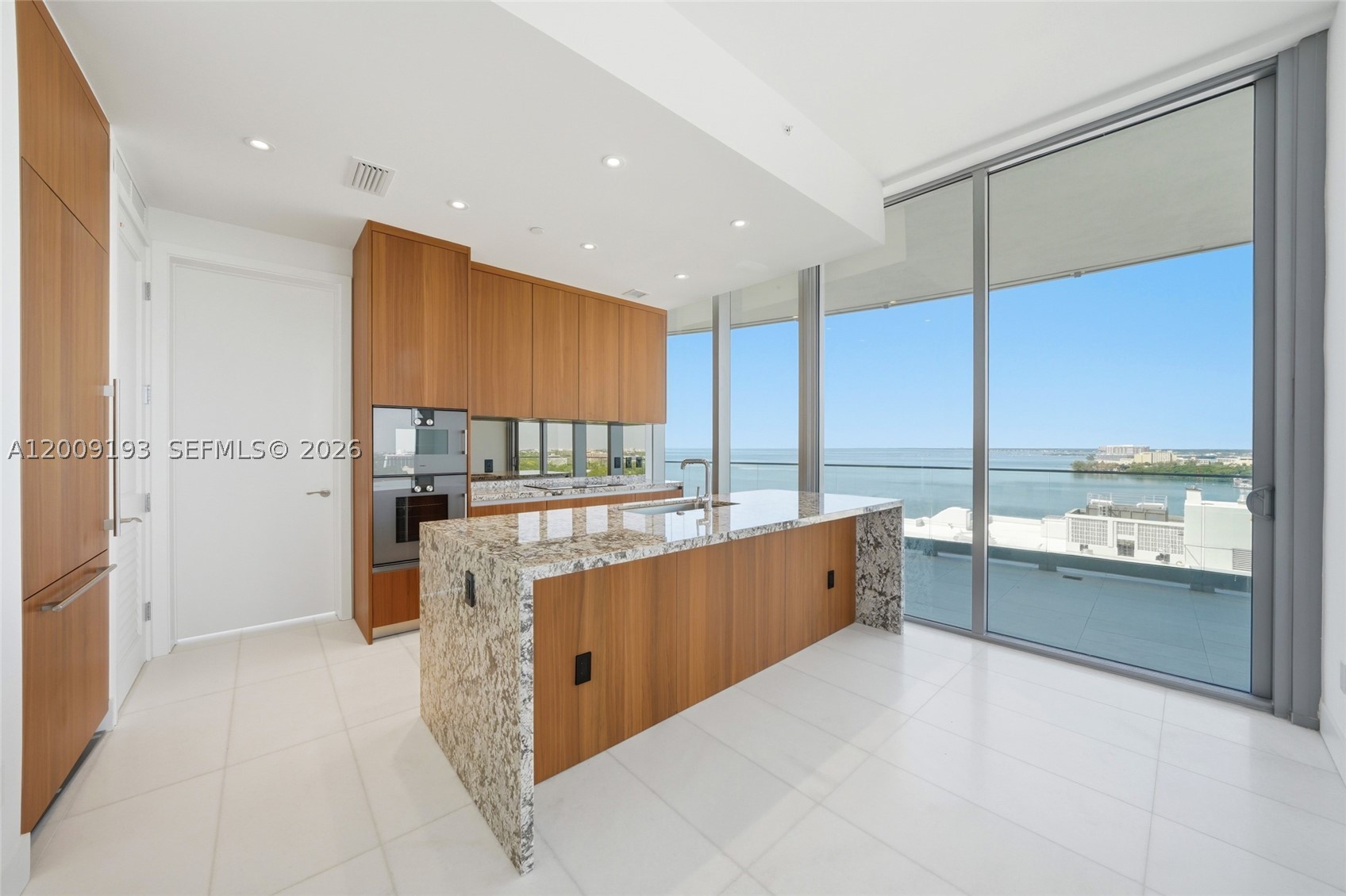 image Una Residences3