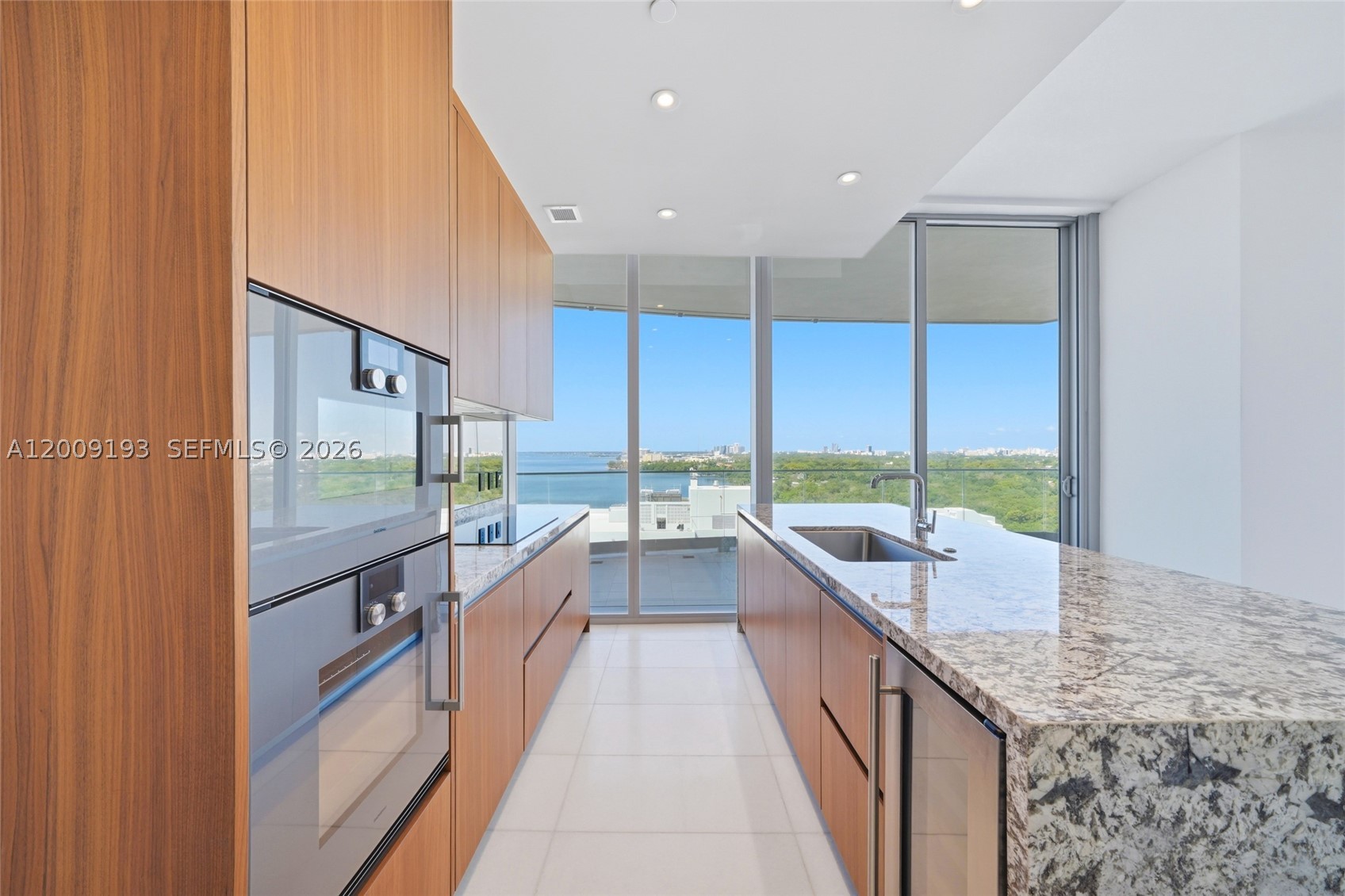 image Una Residences4