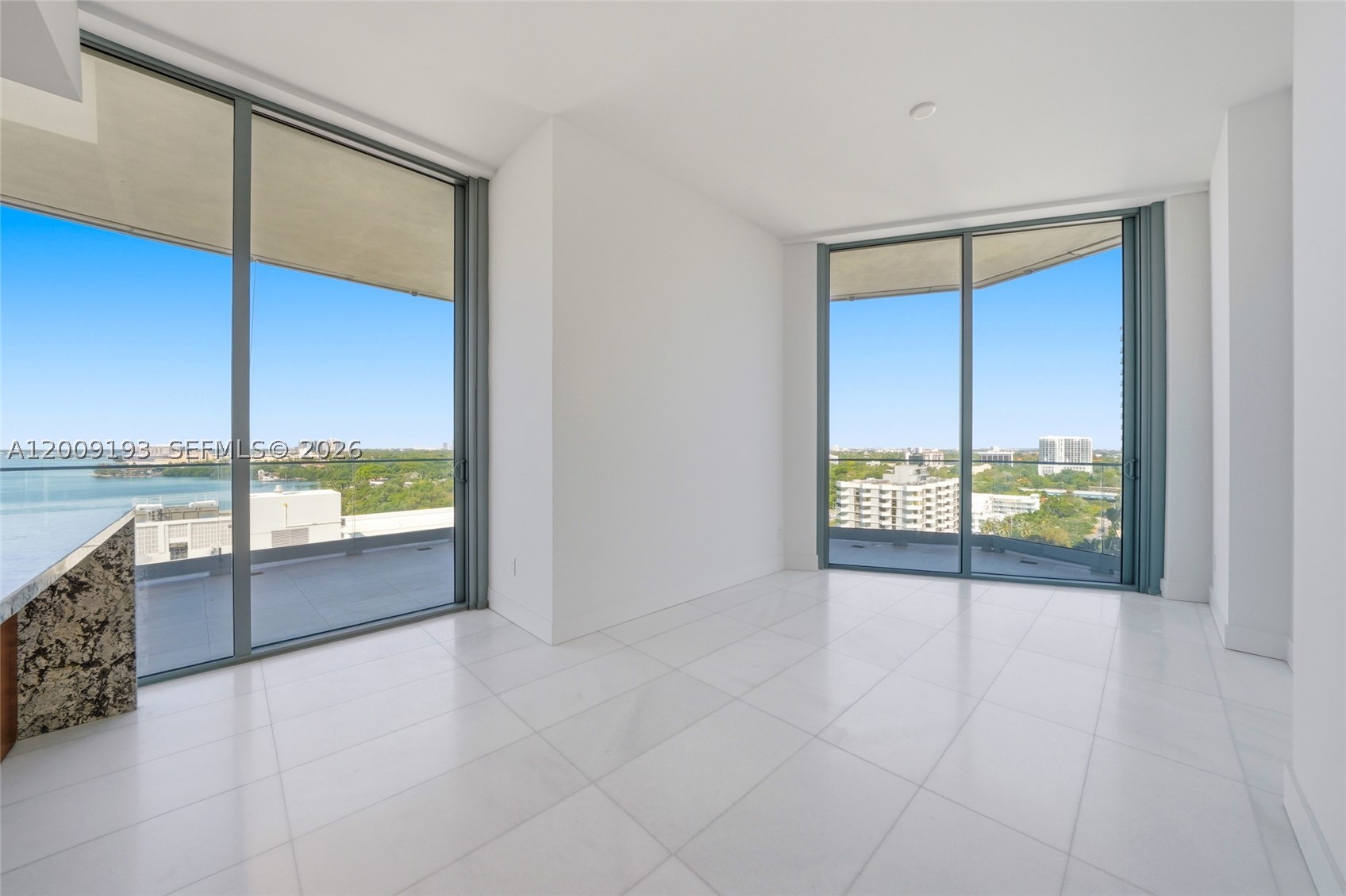 image Una Residences8