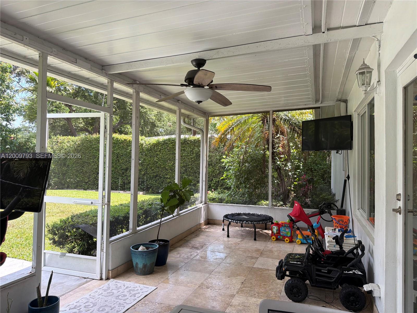 823 NE 107th St Biscayne Park, FL 33161