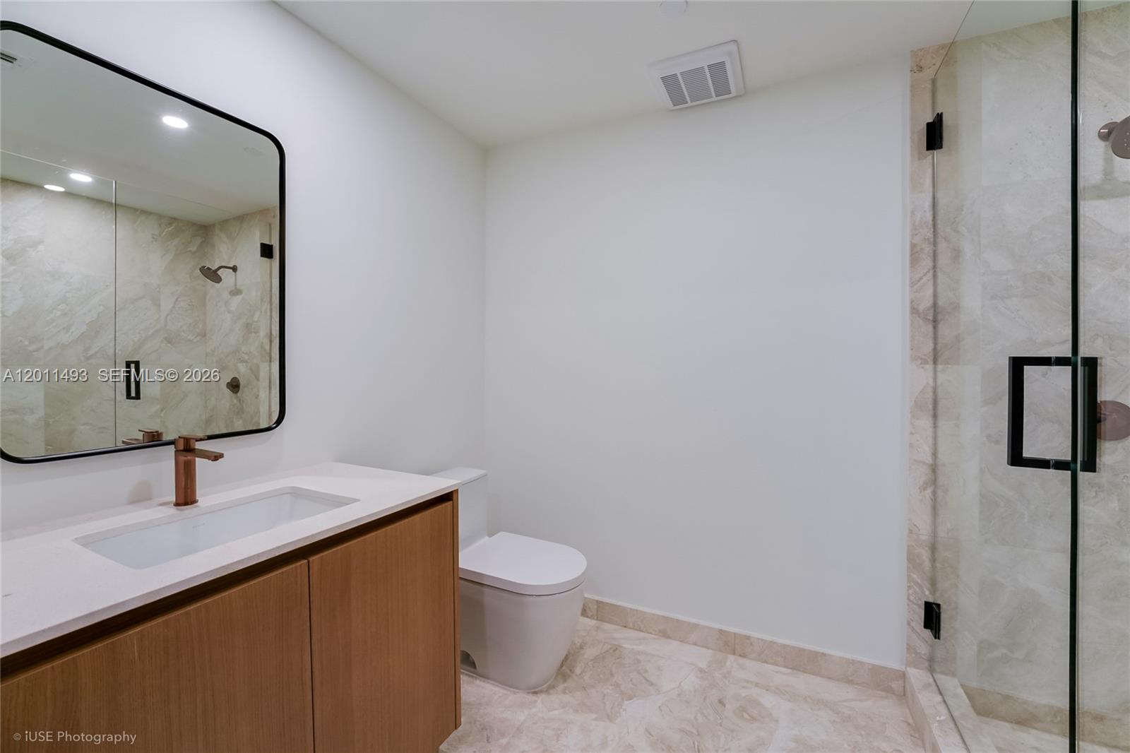 1177 Kane Concourse #405 Bay Harbor Islands, FL 33154