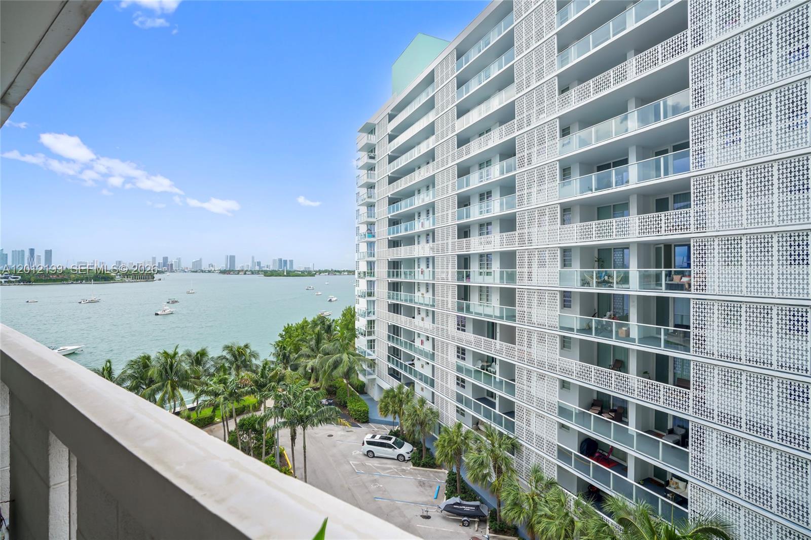 800 West Ave #738