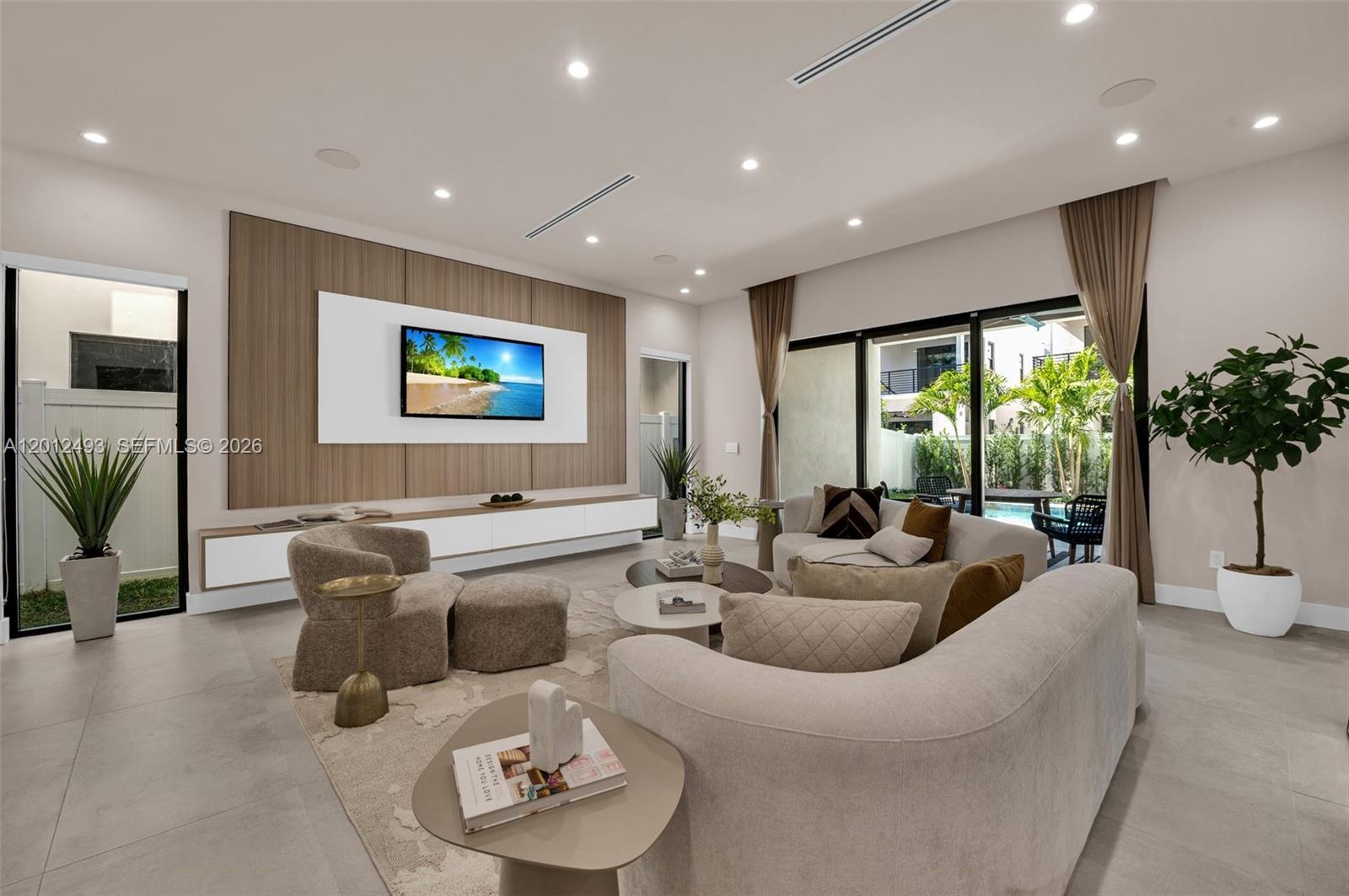 918 NE 17th Ave Fort Lauderdale, FL 33304