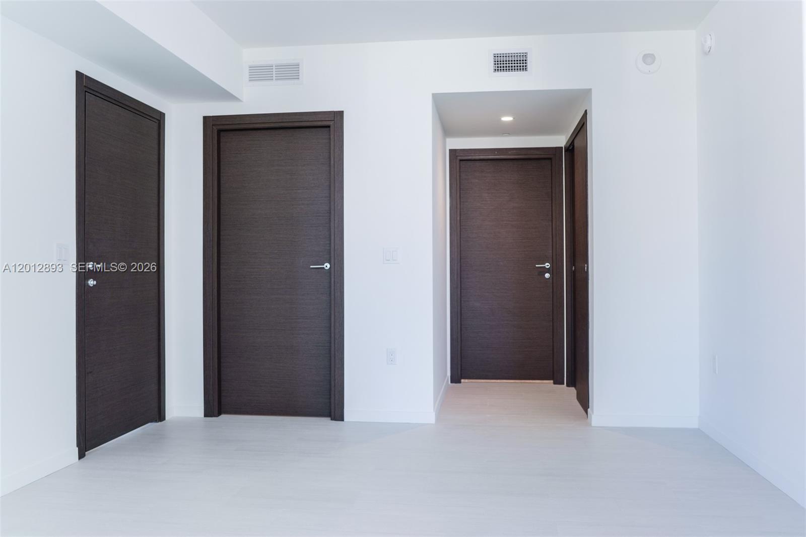 image Brickell Flatiron9
