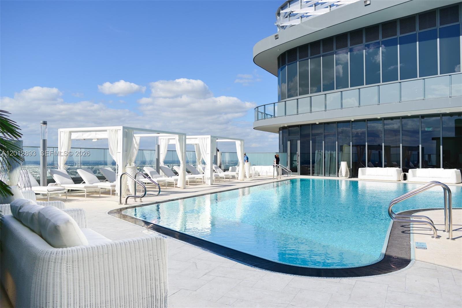 image Brickell Flatiron15
