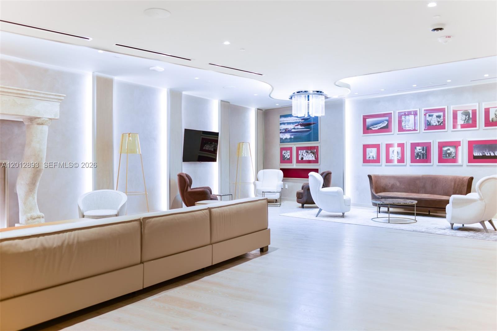 image Brickell Flatiron35