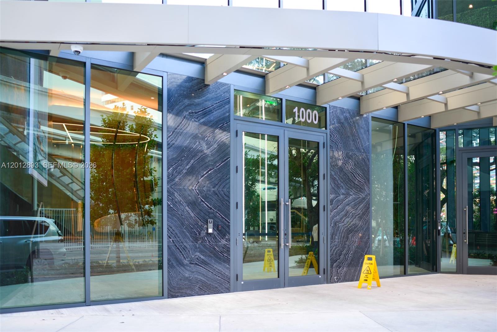 image Brickell Flatiron40