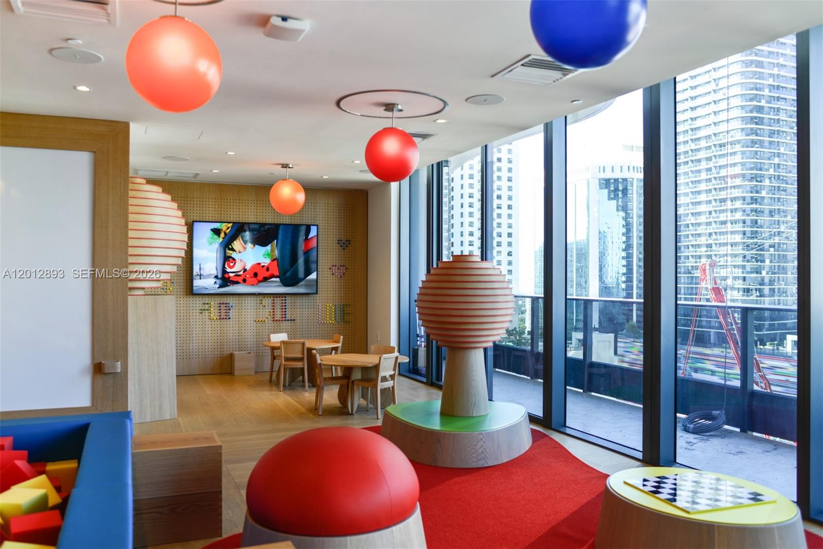 image Brickell Flatiron41