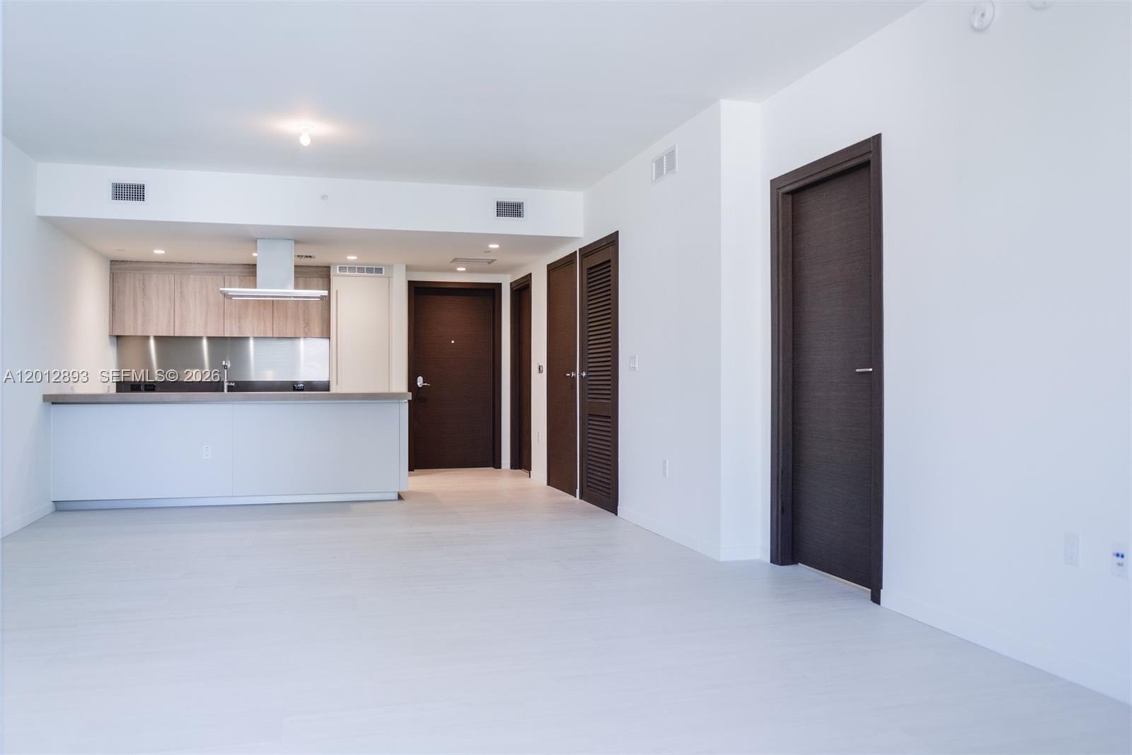 image Brickell Flatiron4