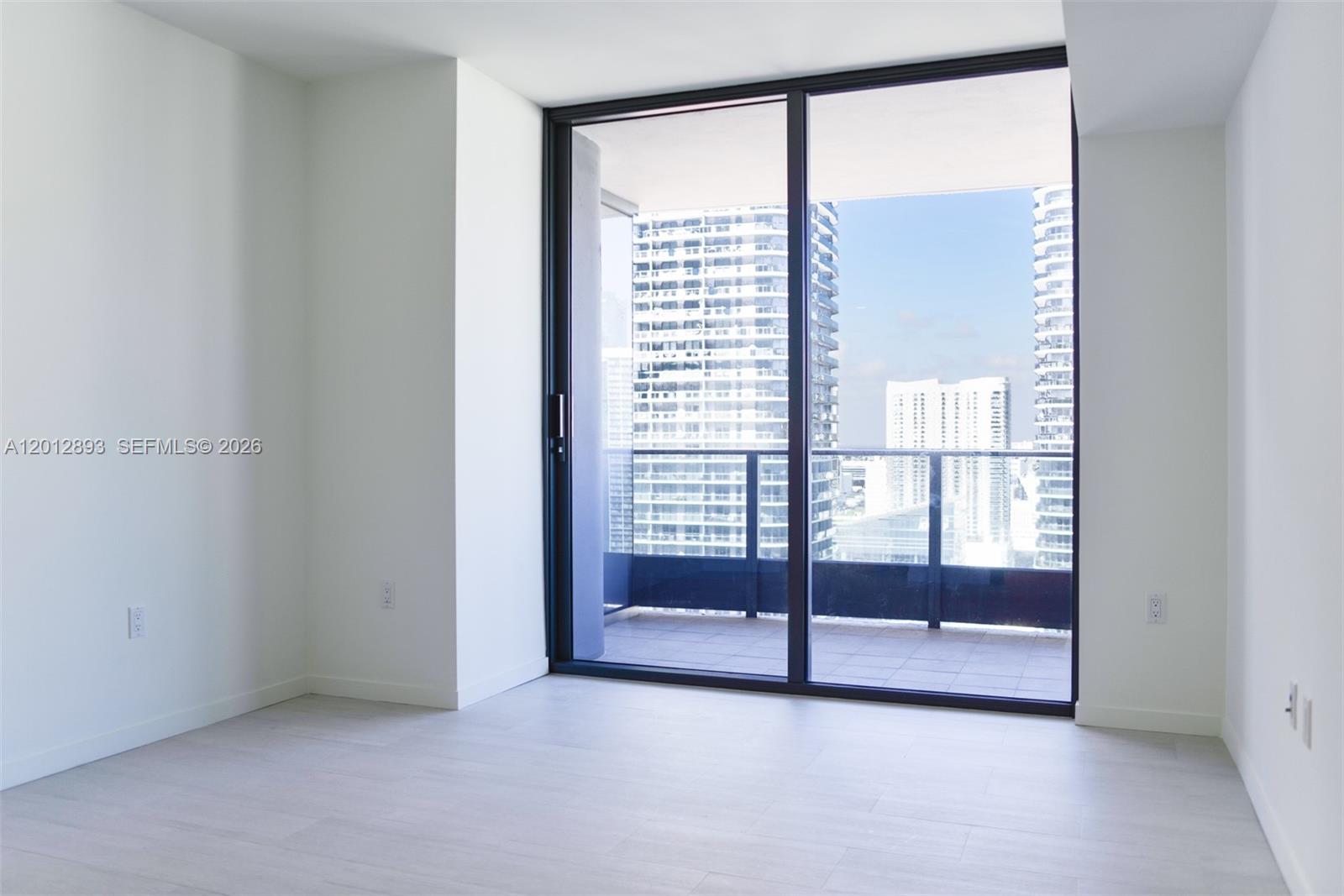 image Brickell Flatiron8