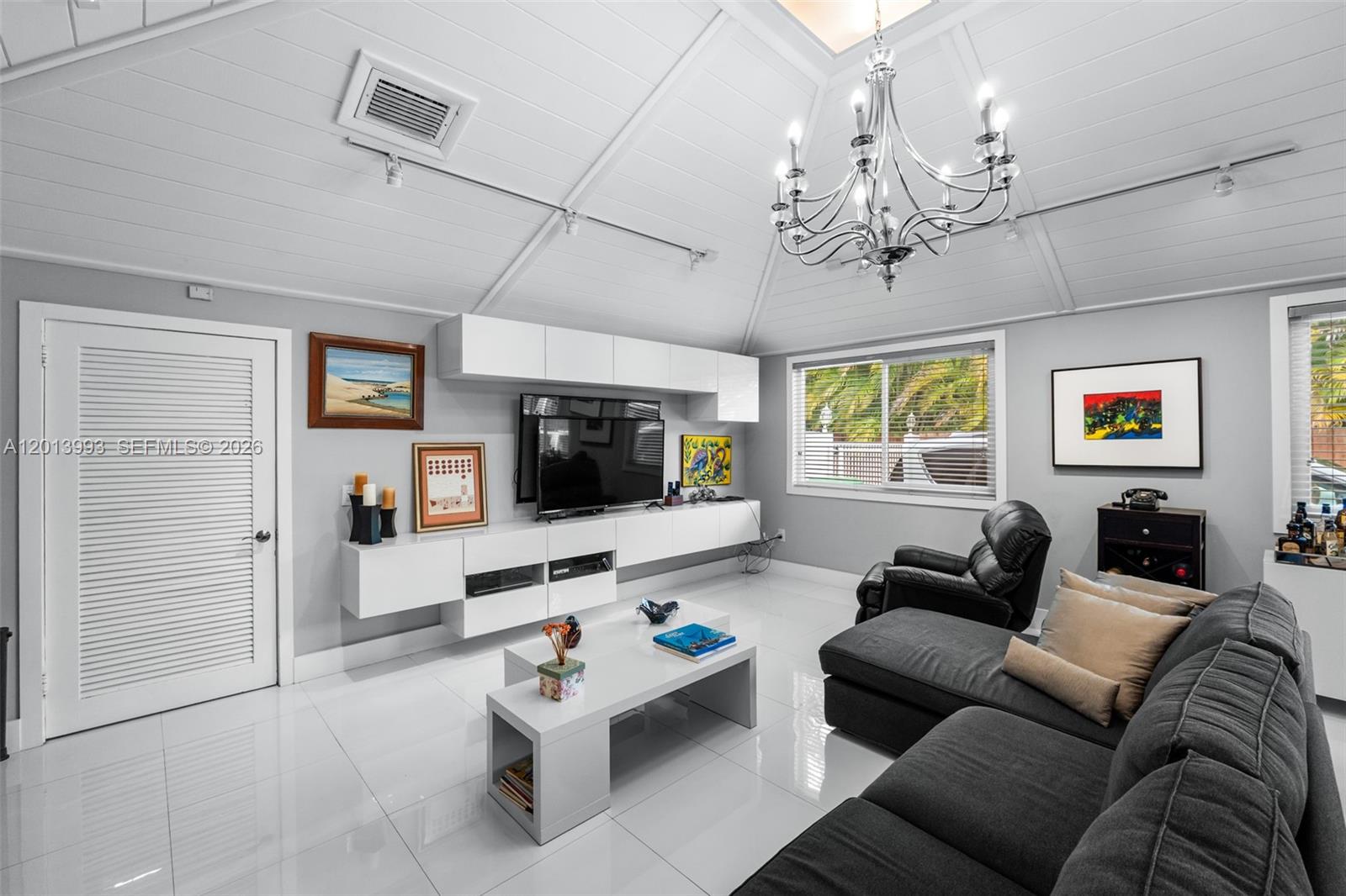 12425 SW 91st Ave Miami, FL 33176