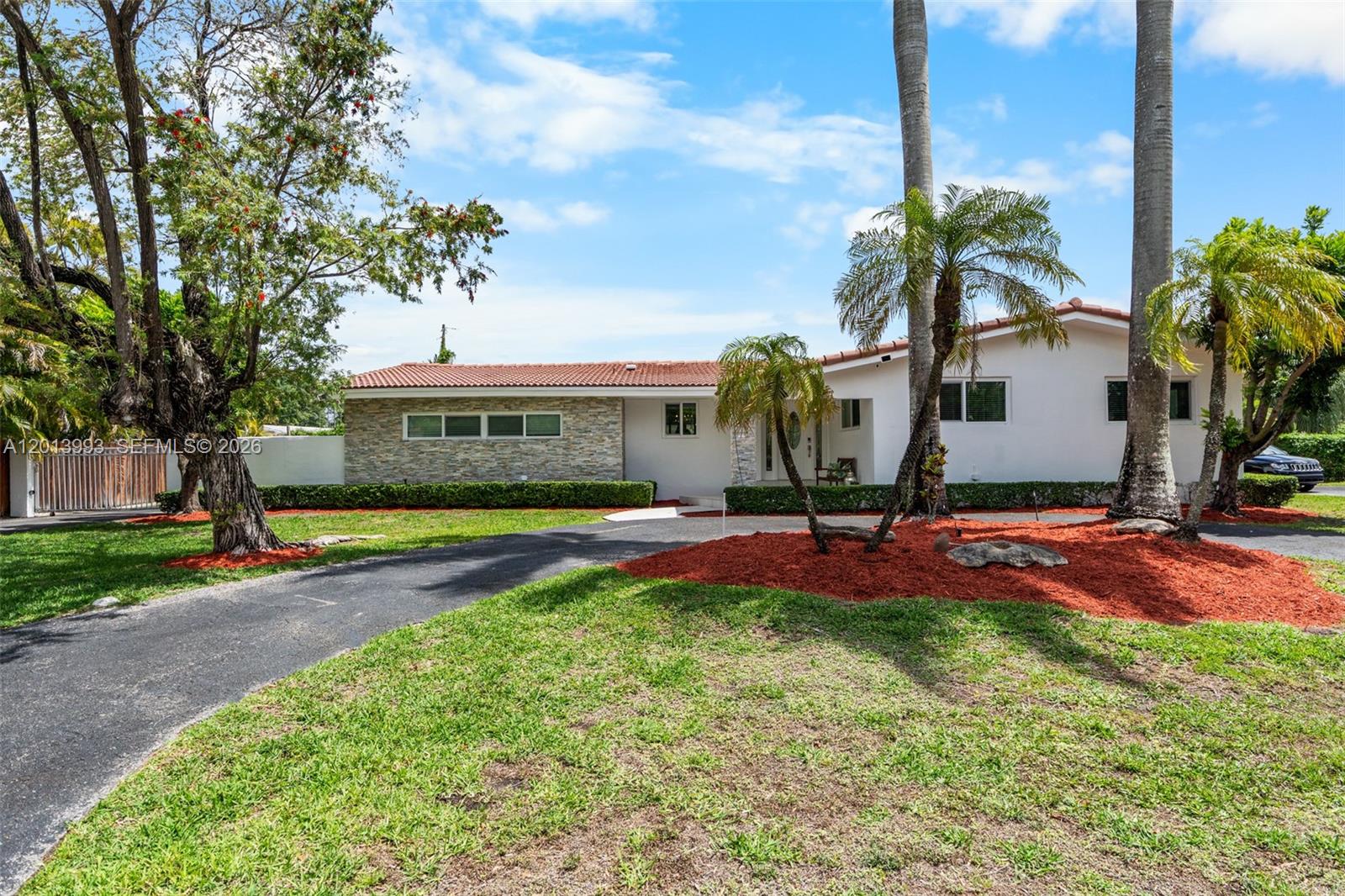12425 SW 91st Ave Miami, FL 33176