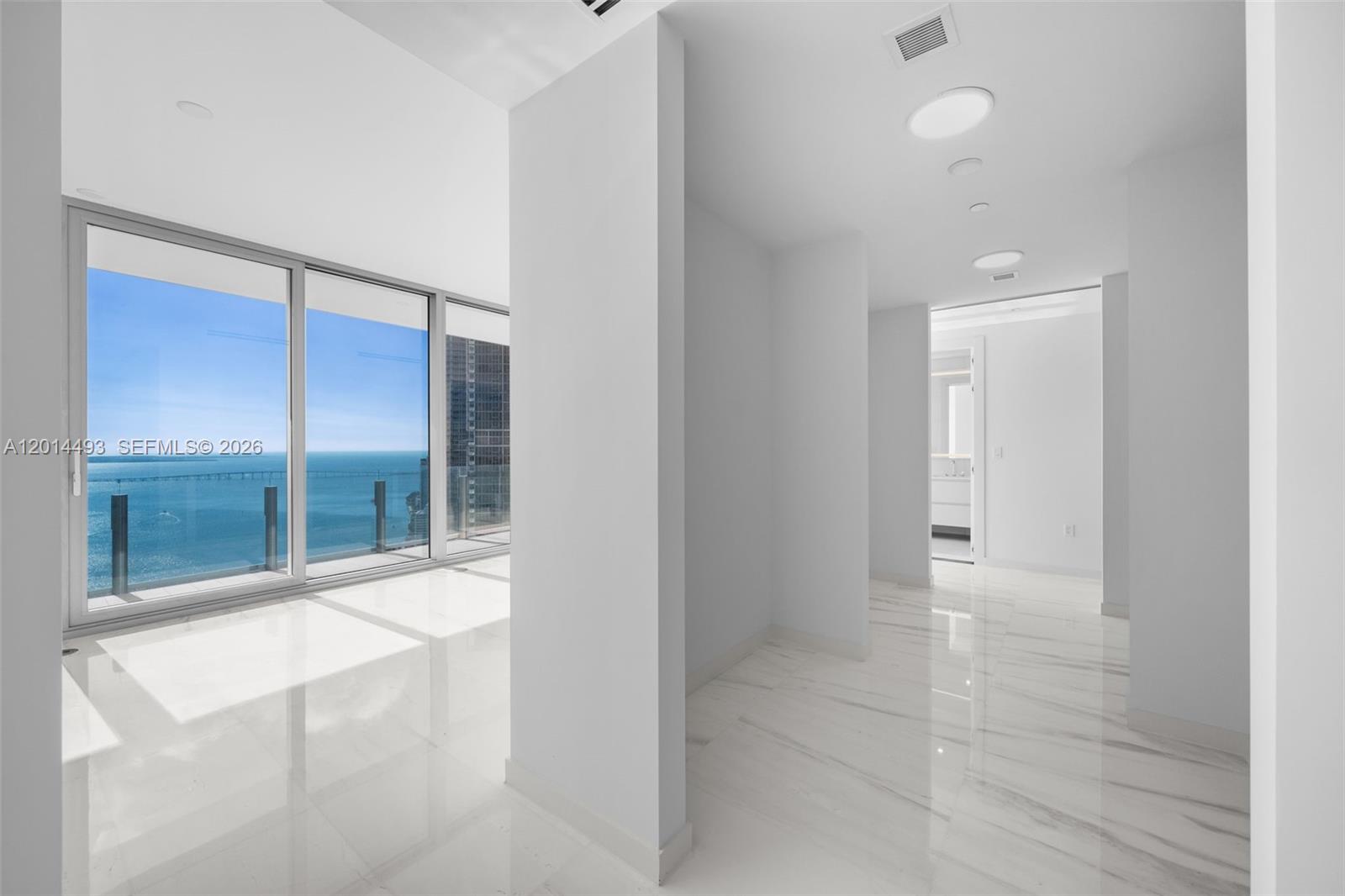 300 Biscayne Blvd Way #3801 Miami, FL 33131