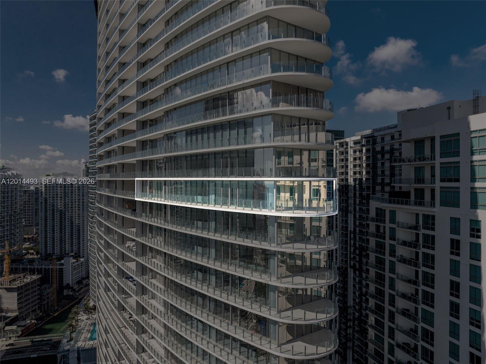 300 Biscayne Blvd Way #3801 Miami, FL 33131