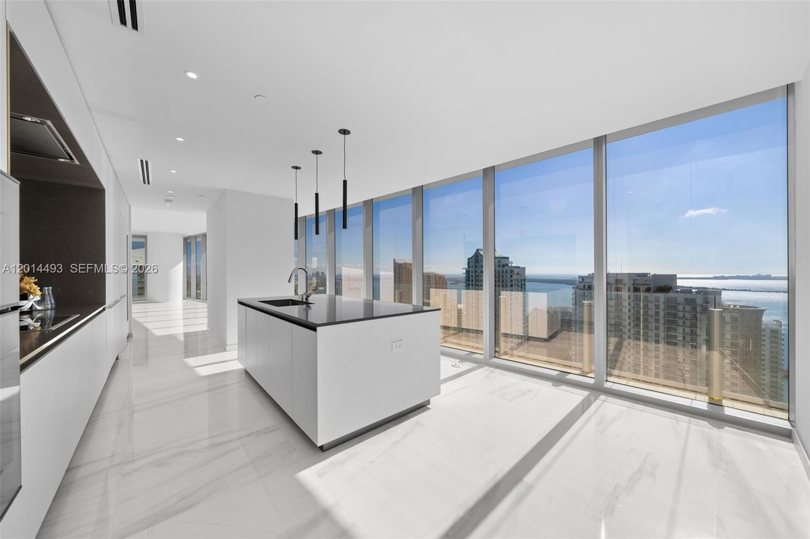300 Biscayne Blvd Way #3801 Miami, FL 33131