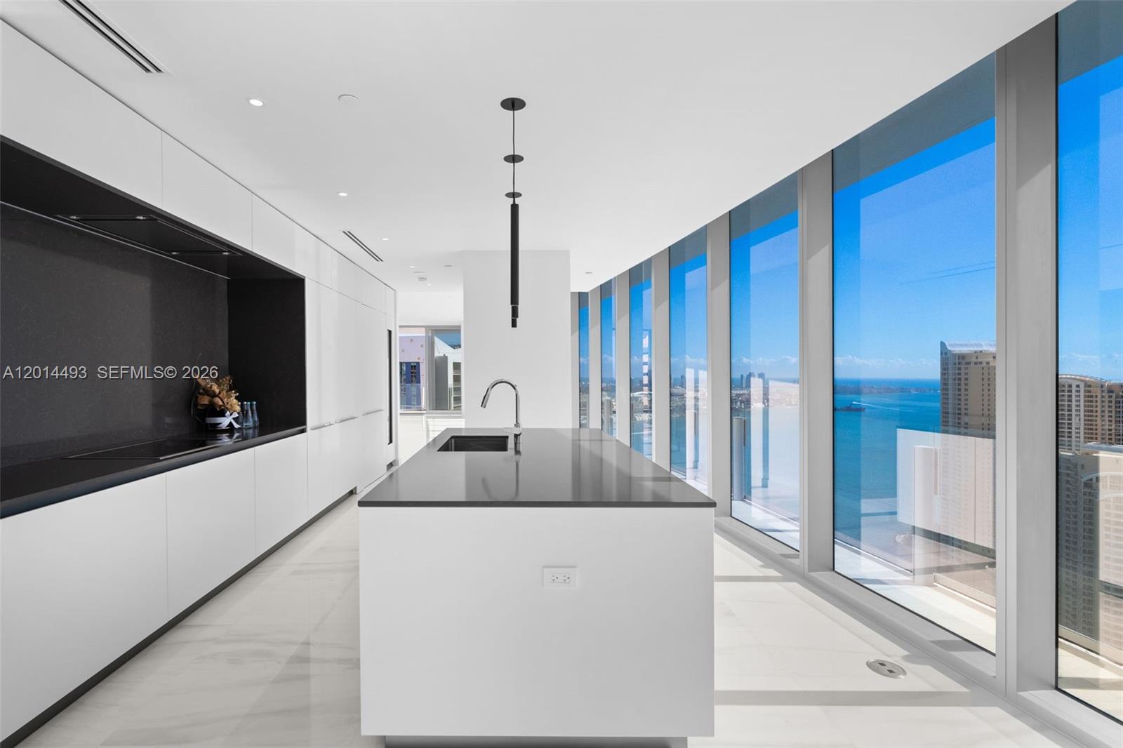 300 Biscayne Blvd Way #3801 Miami, FL 33131