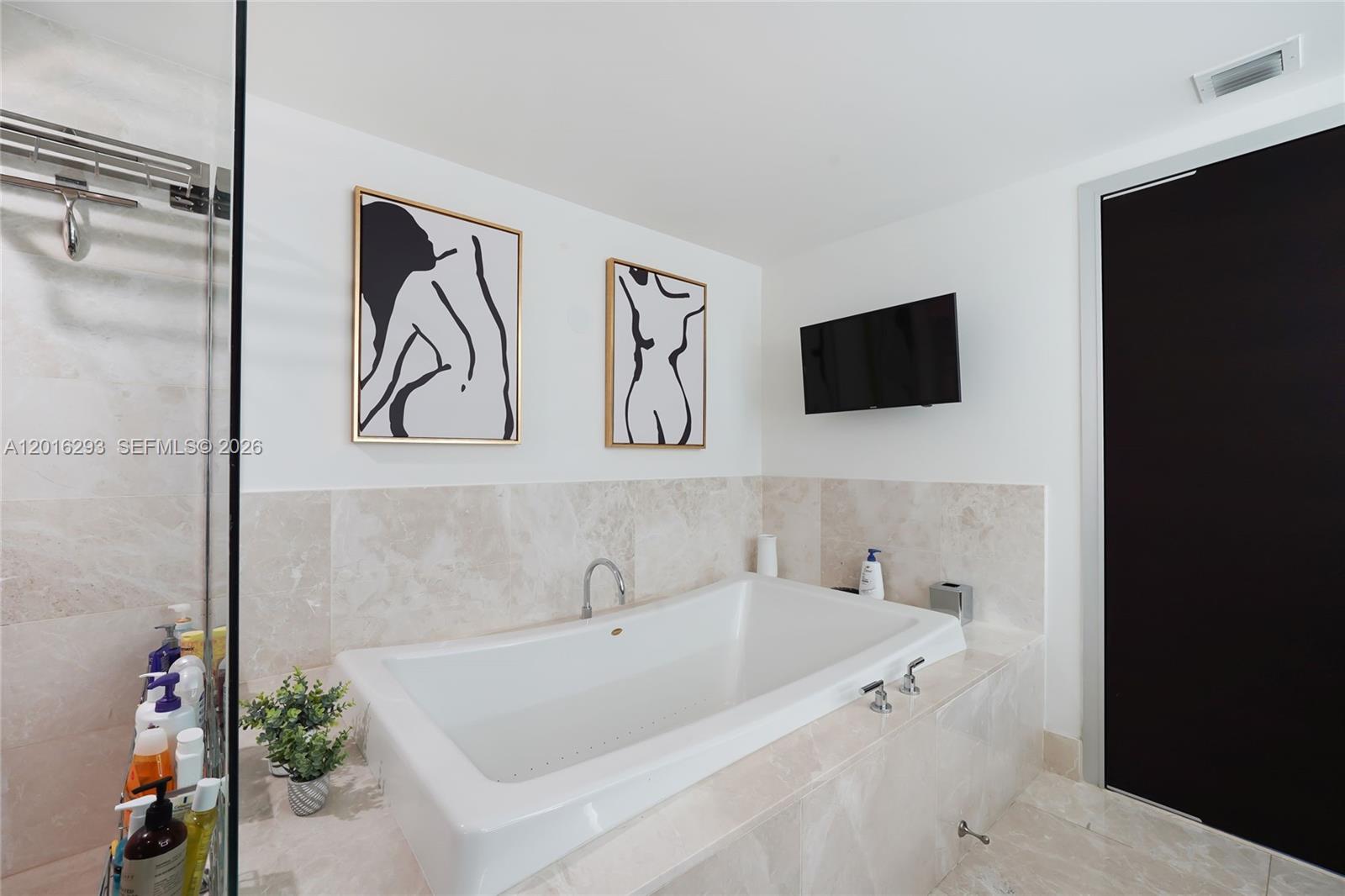 17001 Collins Ave #2805 Sunny Isles Beach, FL 33160