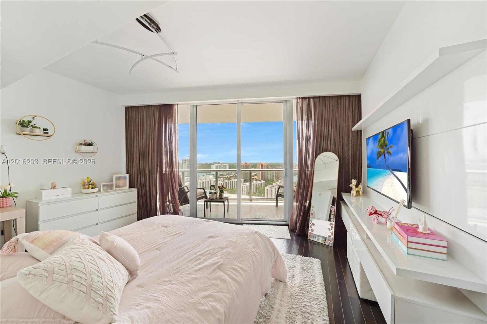 17001 Collins Ave #2805 Sunny Isles Beach, FL 33160