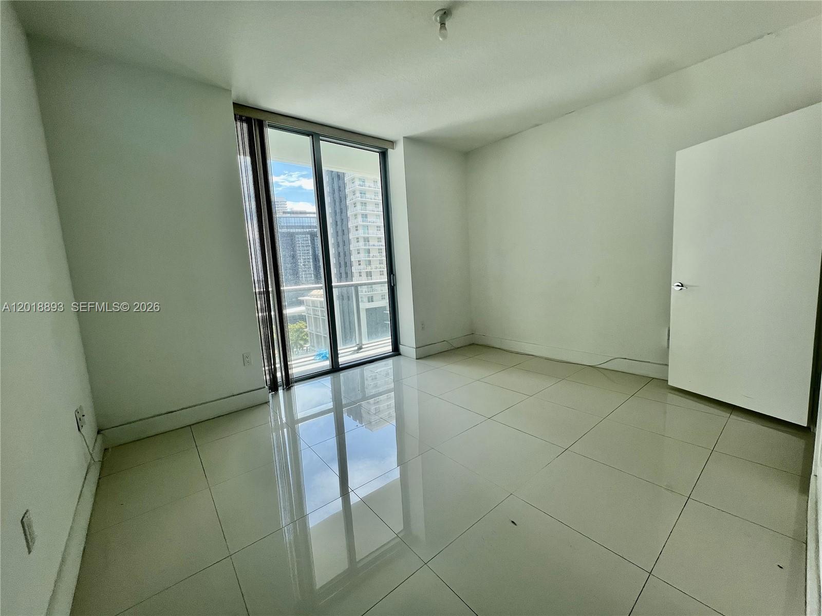 image Axis on Brickell South2