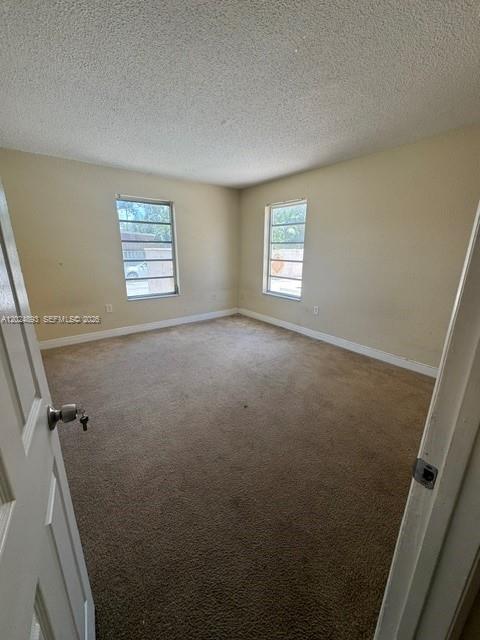 525 W 69th St #101 Hialeah, FL 33014