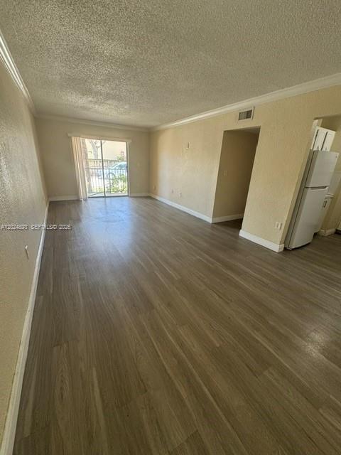 525 W 69th St #101 Hialeah, FL 33014