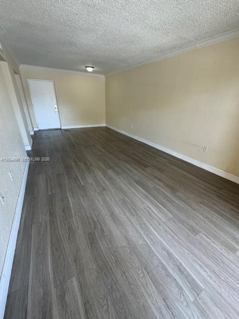 525 W 69th St #101 Hialeah, FL 33014