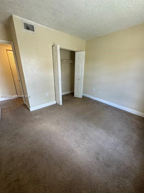 525 W 69th St #101 Hialeah, FL 33014