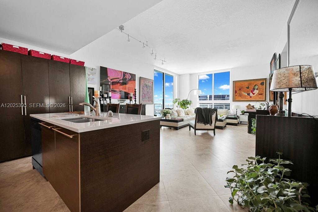 1900 N Bayshore Dr #5103 Miami, FL 33132