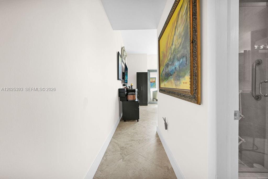 1900 N Bayshore Dr #5103 Miami, FL 33132