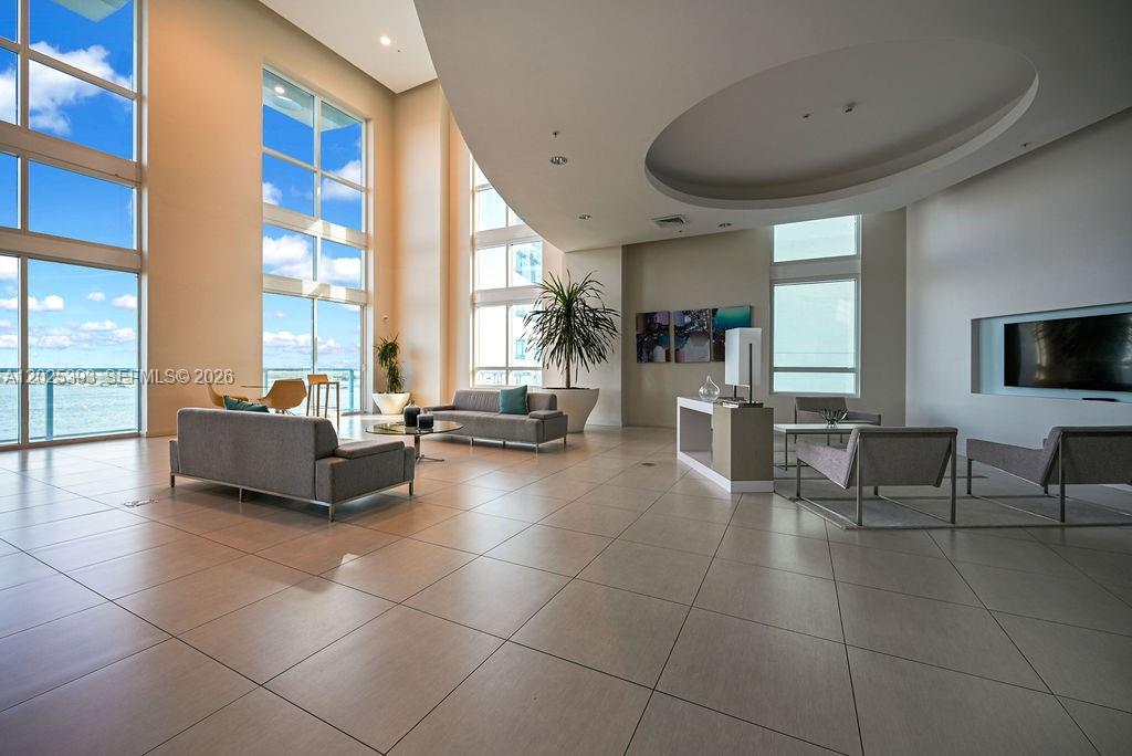 1900 N Bayshore Dr #5103 Miami, FL 33132