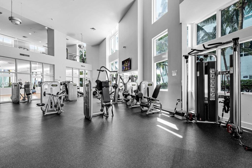 1900 N Bayshore Dr #5103 Miami, FL 33132