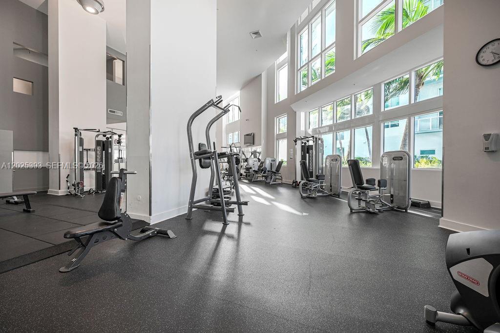 1900 N Bayshore Dr #5103 Miami, FL 33132
