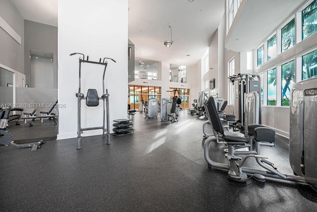 1900 N Bayshore Dr #5103 Miami, FL 33132