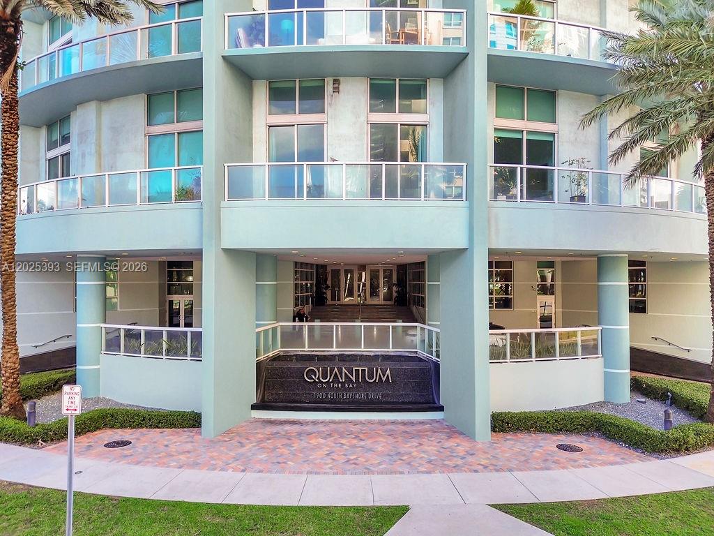 1900 N Bayshore Dr #5103 Miami, FL 33132