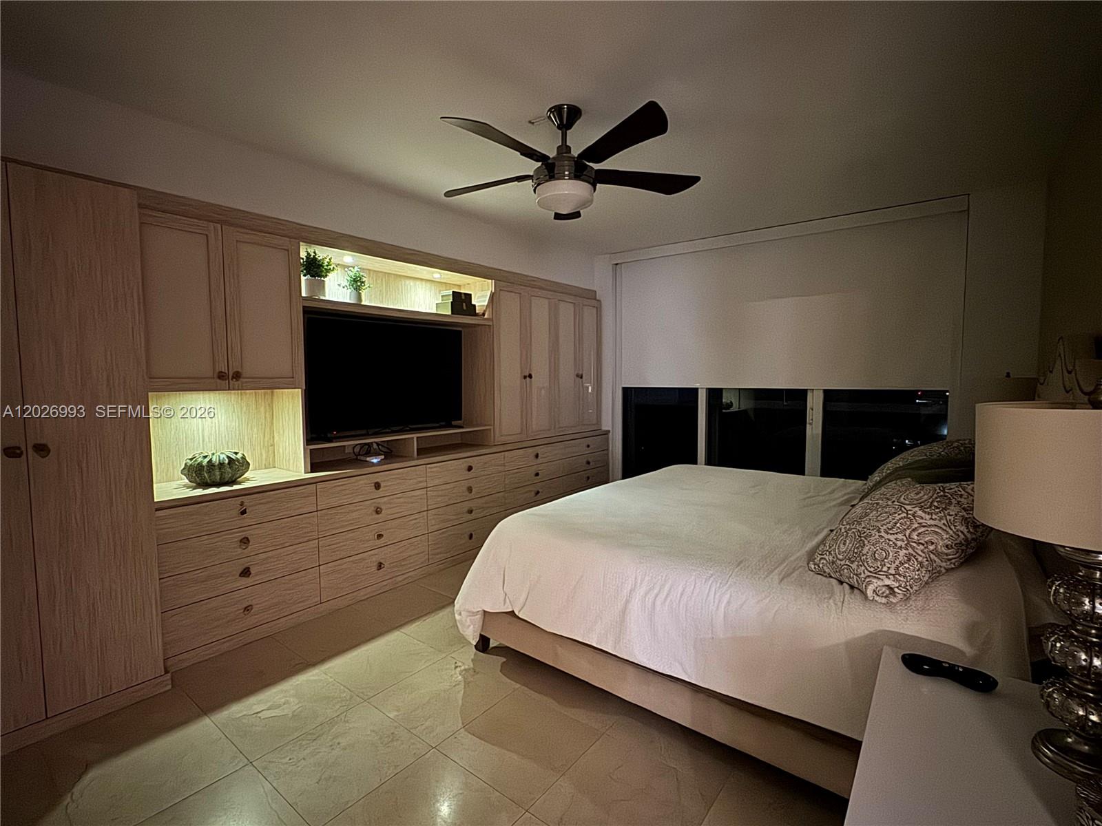image Beach Club 210