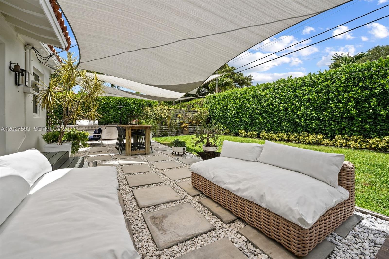 39 Montilla Ave Coral Gables, FL 33134