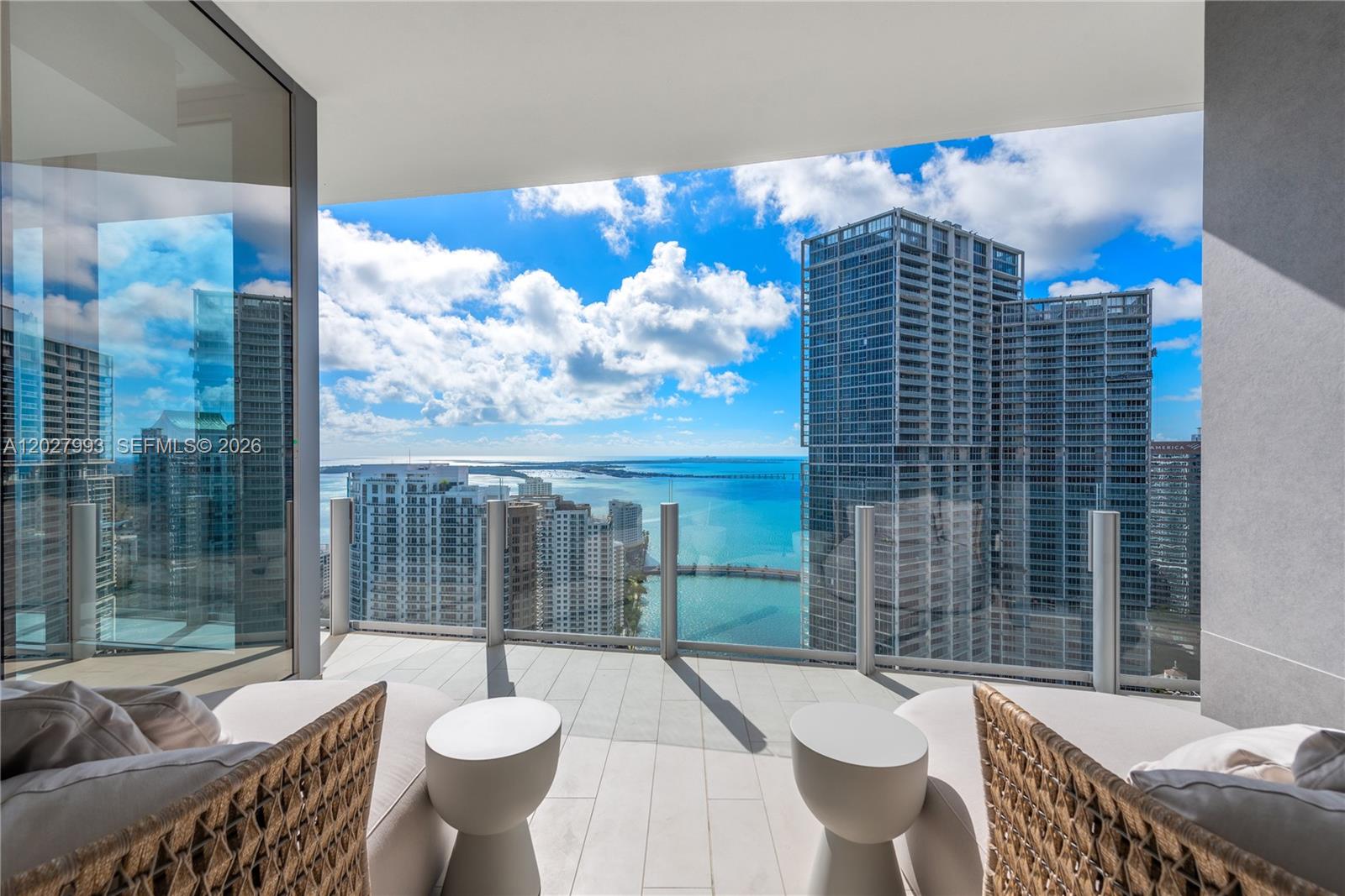 300 Biscayne Blvd Way #3905W Miami, FL 33131