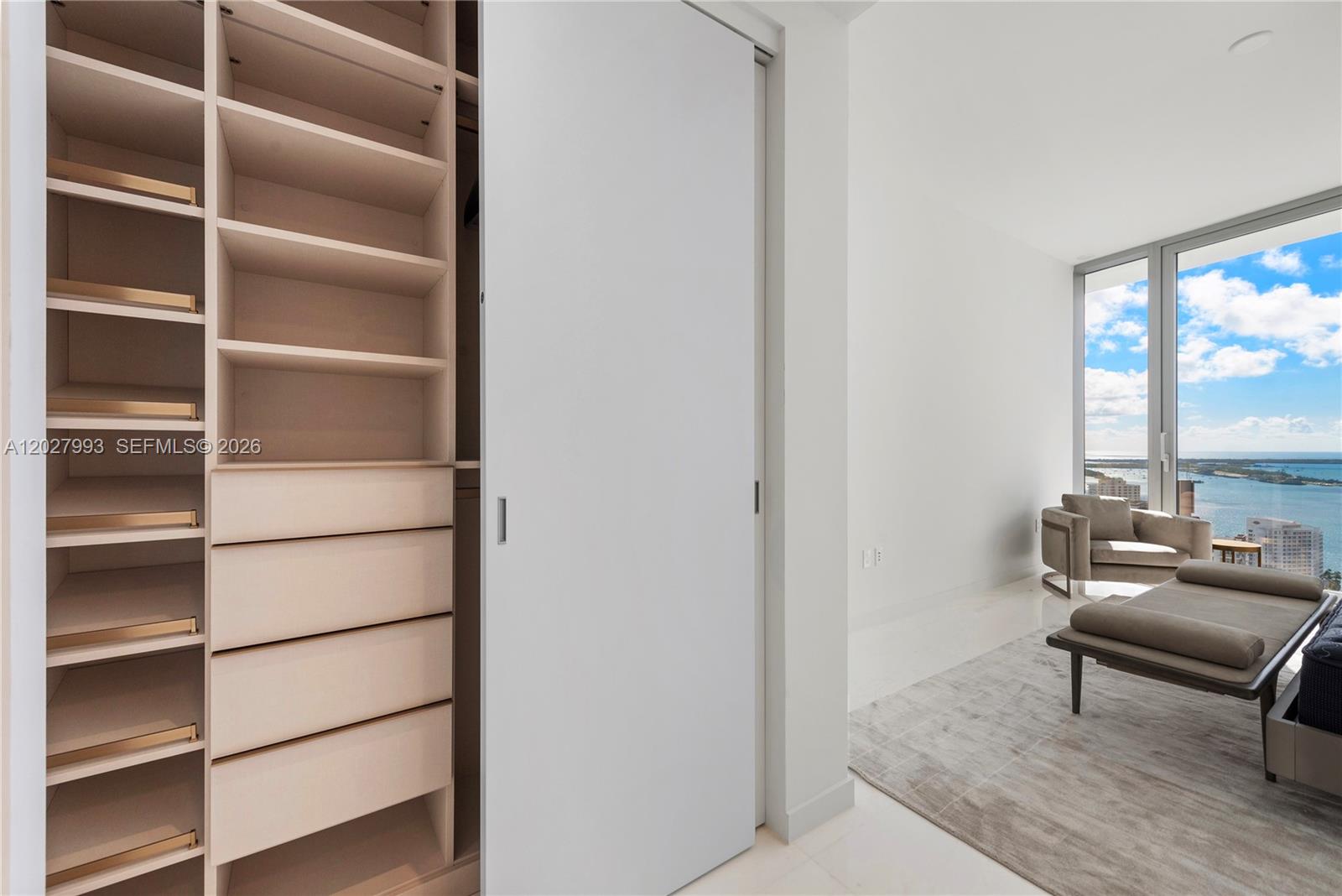 300 Biscayne Blvd Way #3905W Miami, FL 33131