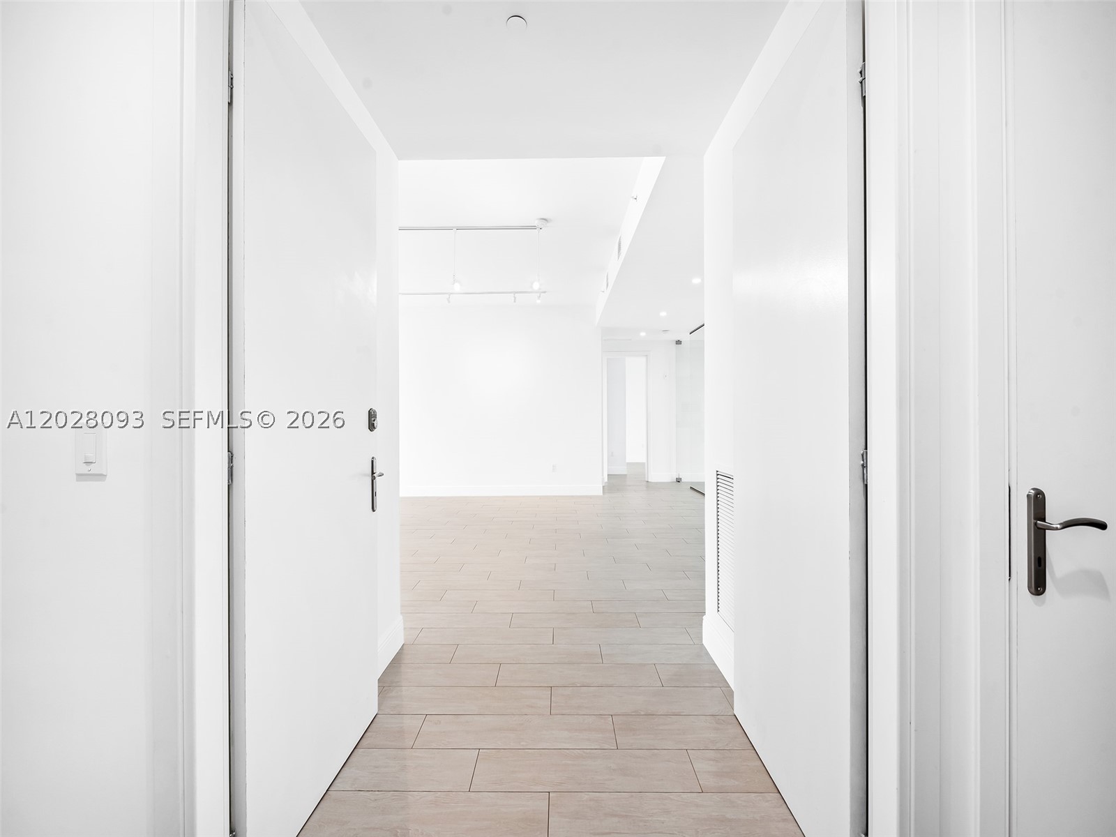 30 Isle Of Venice Dr #403 Fort Lauderdale, FL 33301