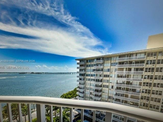 1420 Brickell Bay Dr #1107C Miami, FL 33131